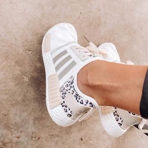 Women’s leopard Adidas